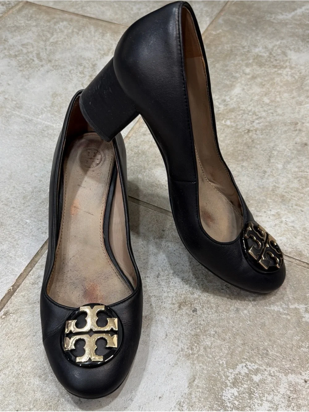 Tory Burch Benton 2 Size 6 Black Leather Block Heel Pumps Comfort Logo